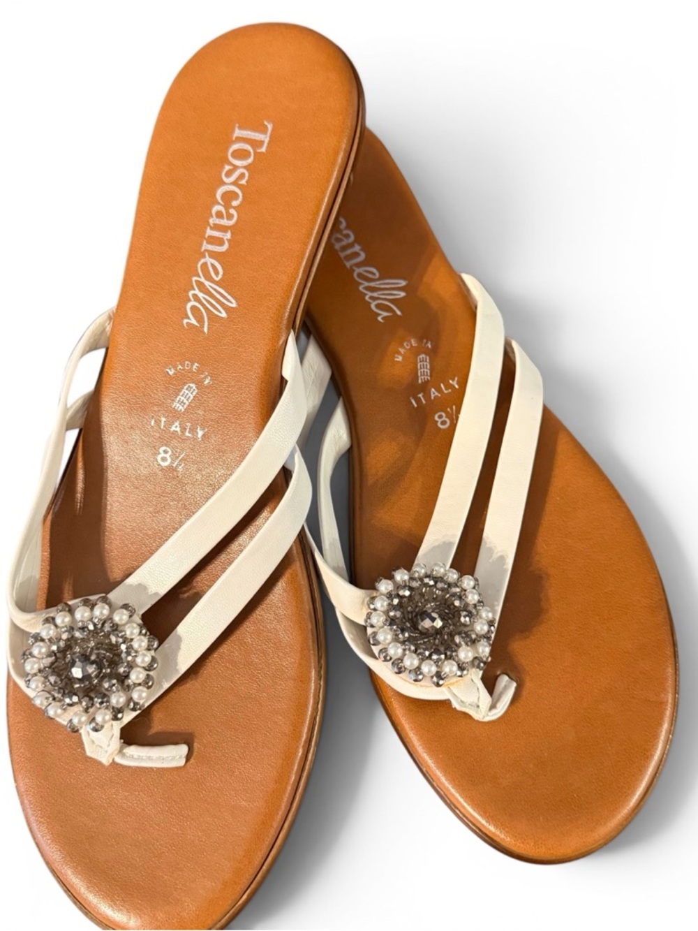 Toscanella Made in Italy Size 8.5 Sandals White Beaded Leather Flip Flop Sandals